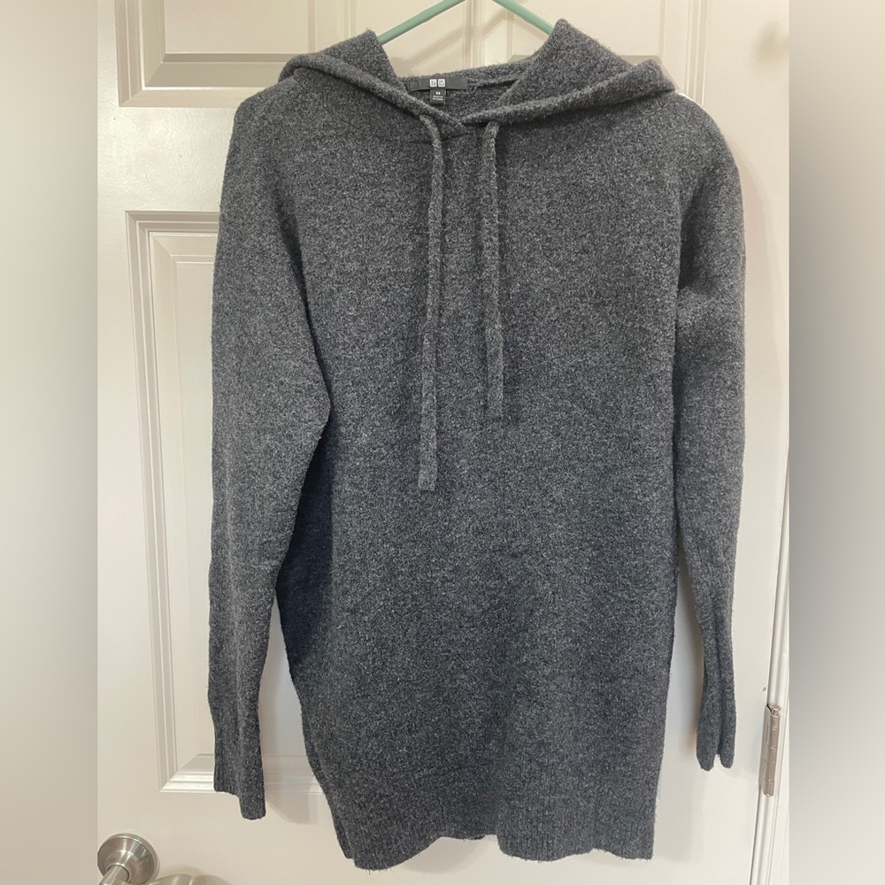 Uniqlo Sweater - XS - Gray - Like New